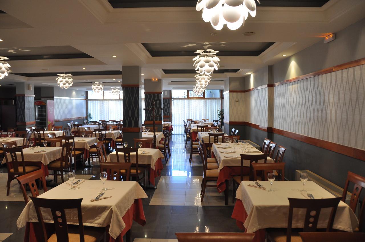 Hostal Restaurant Jose Luis Trespaderne Exterior foto